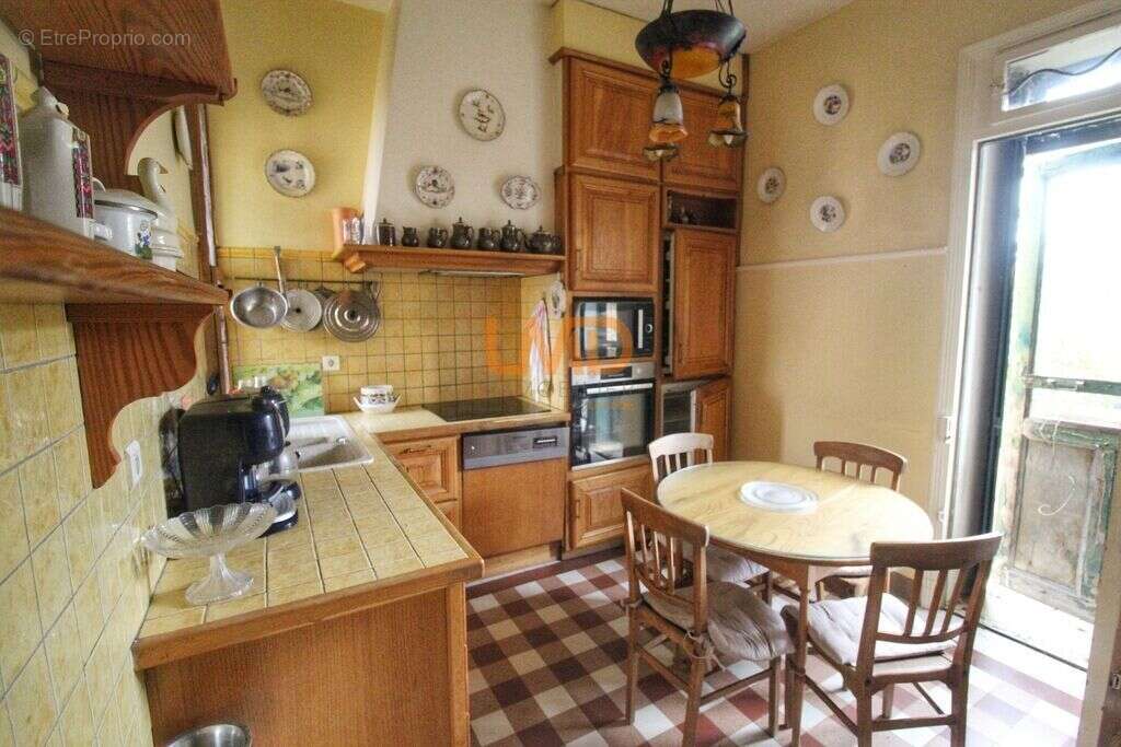 Maison de ville au cœur de Thuir - photo 8
