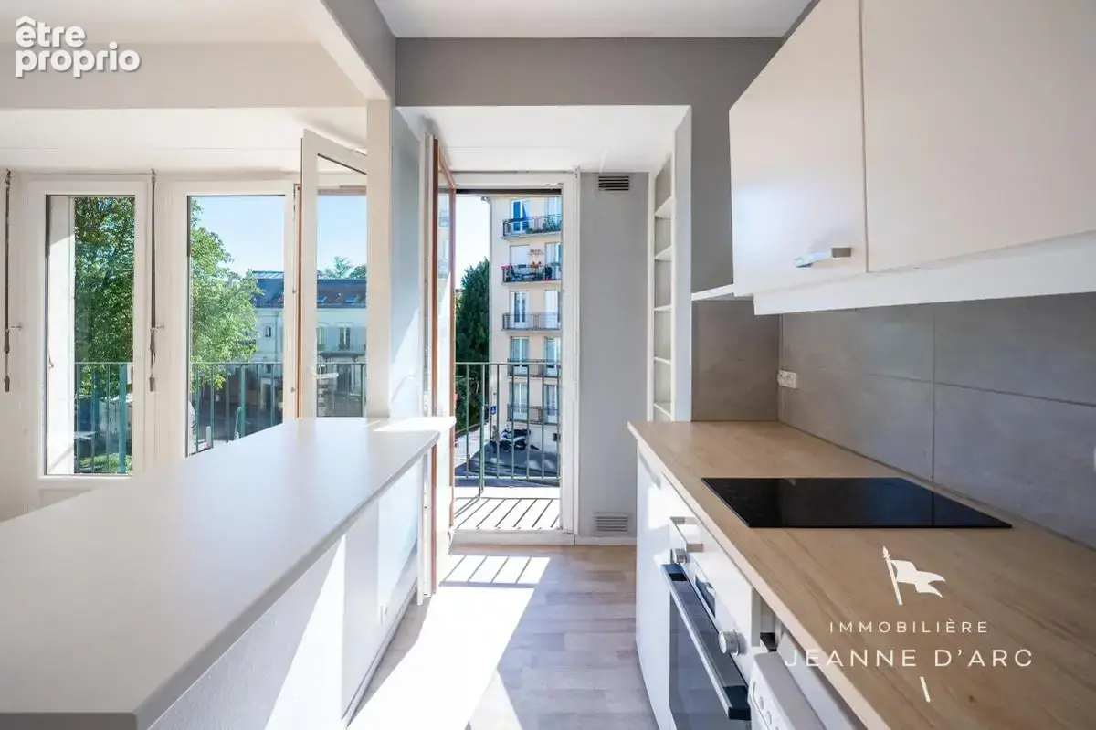 VERSAILLES - GARE RIVE DROITE - 43M² - 2P - 1  Chambre - Cave, Place de stationnement en option - photo 6