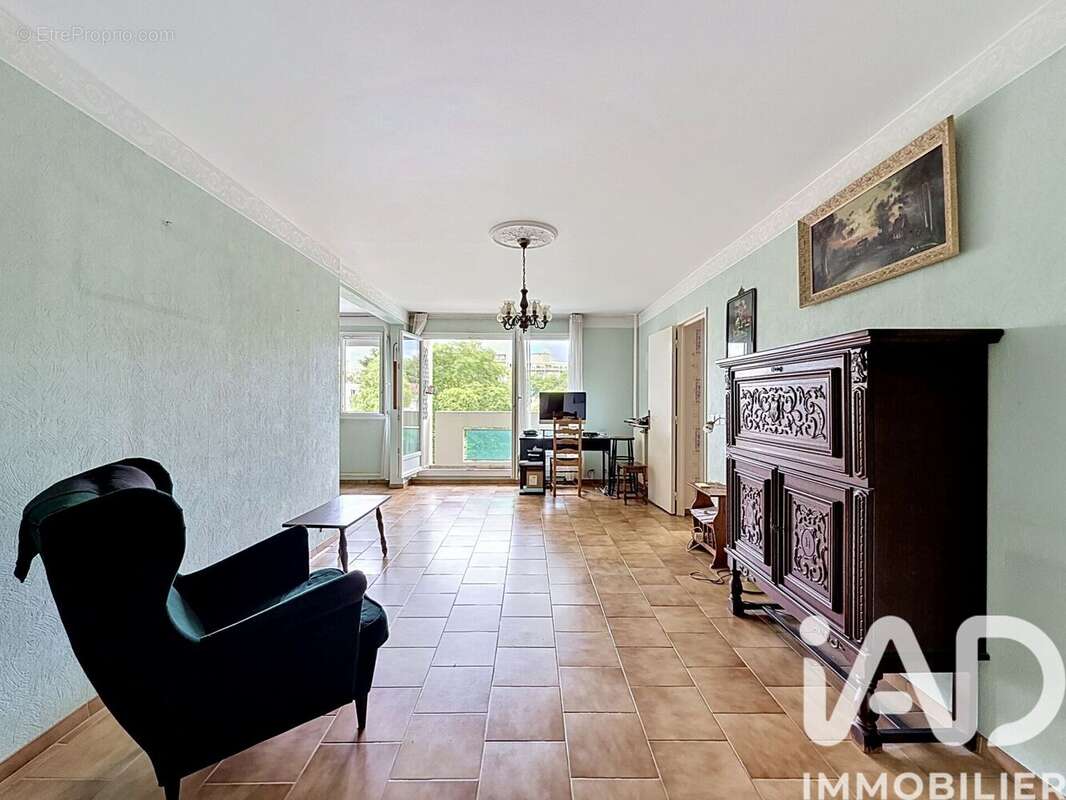 Photo 4 - Appartement à EPINAY-SUR-SEINE