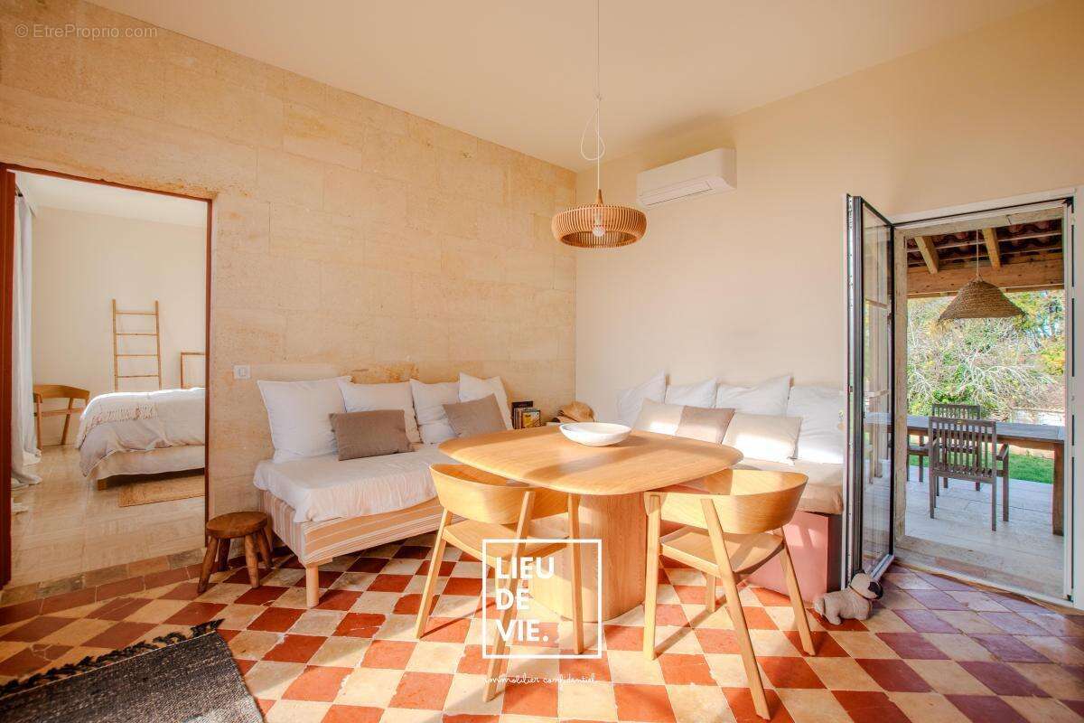 Maison à VILLEGOUGE