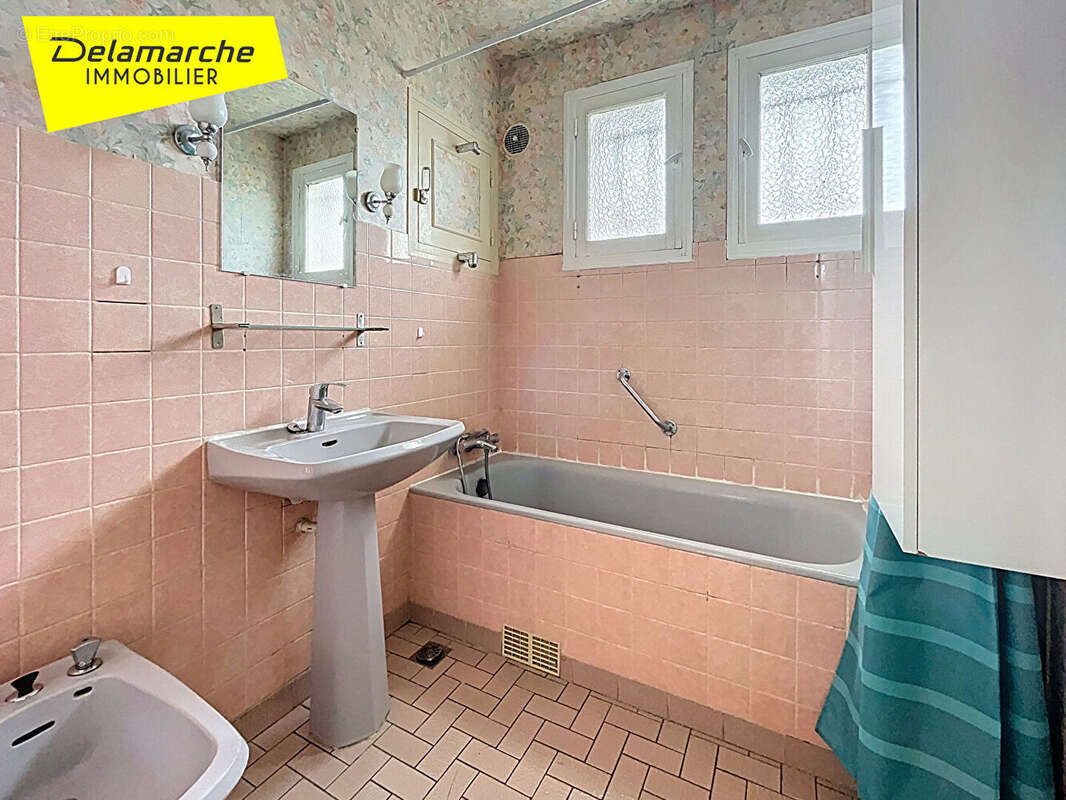 Maison à LA BLOUTIERE