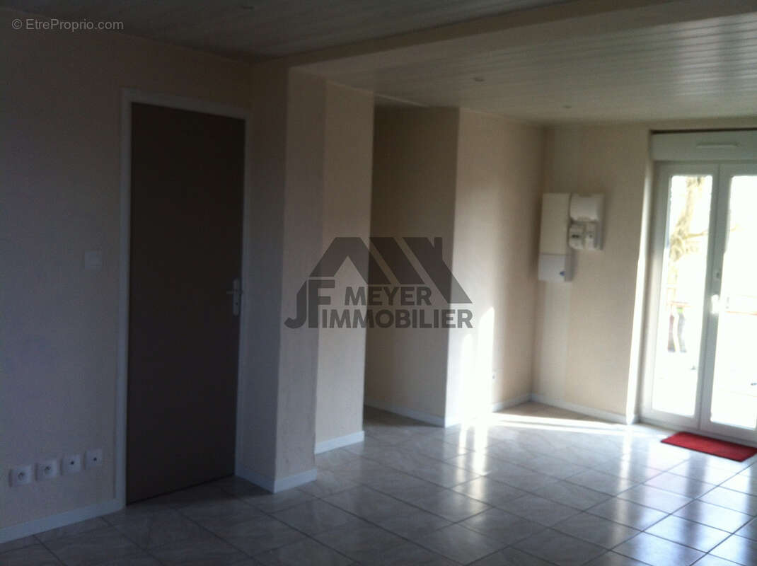 Appartement à ATTON