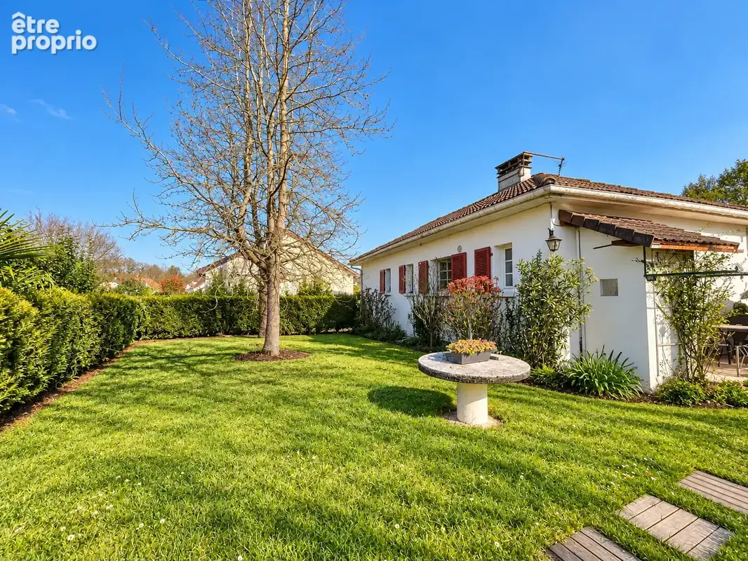 Maison de plain-pied à rénover   72 m2 sur 1 100 m2 de terrain, à 10 min de Pau - photo 1