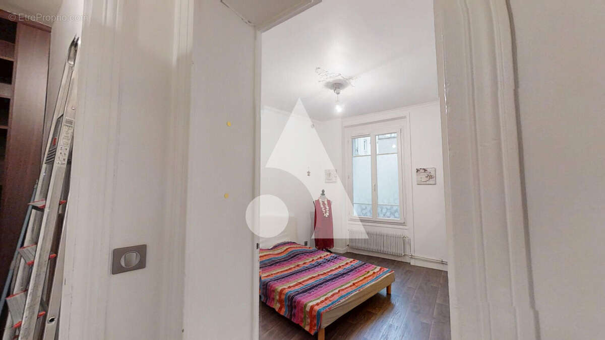Appartement à LA GARENNE-COLOMBES