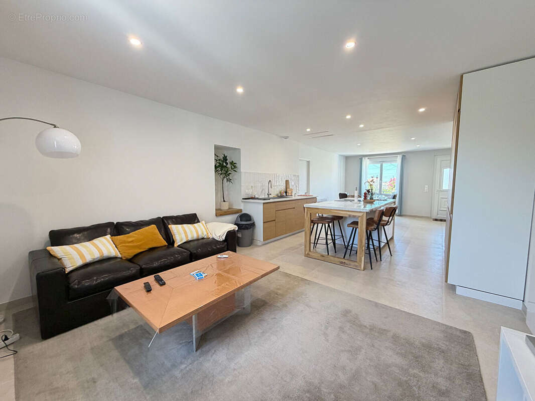 Royan. Appartement lumineux et récent, proche marché et plage - photo 8