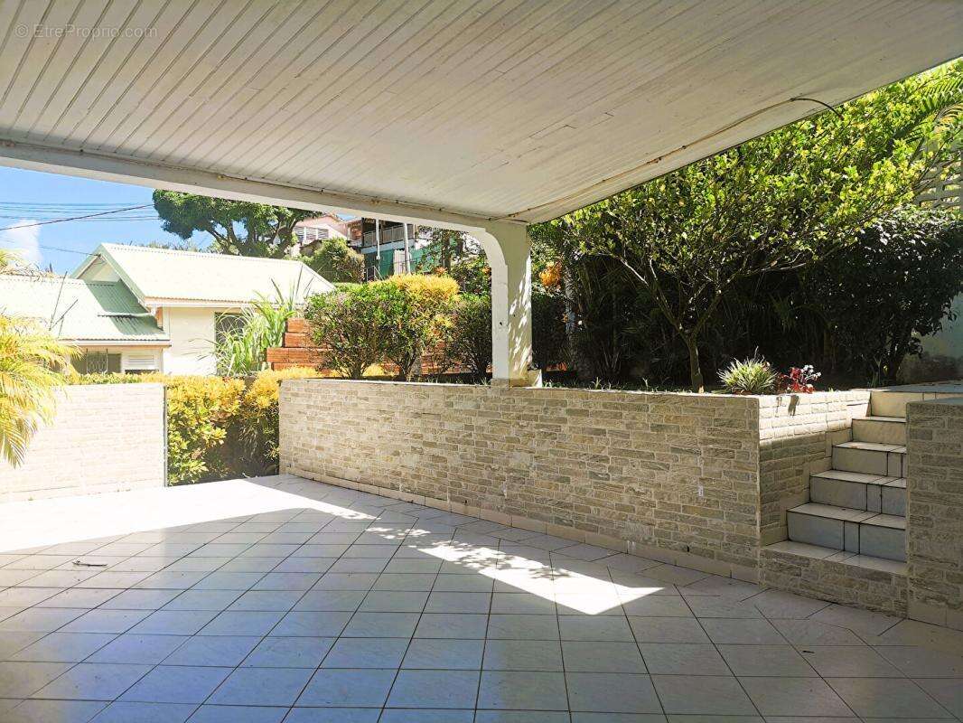 Maison à LE LORRAIN