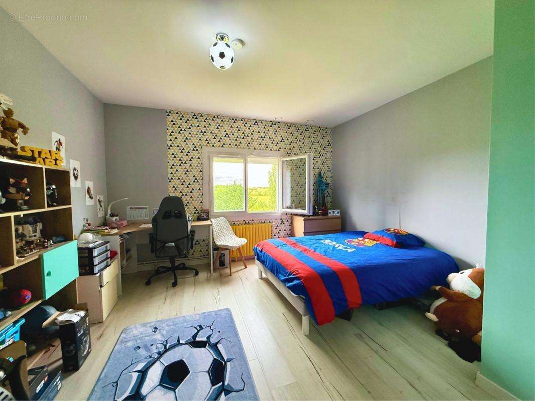 Maison à L'HONOR-DE-COS