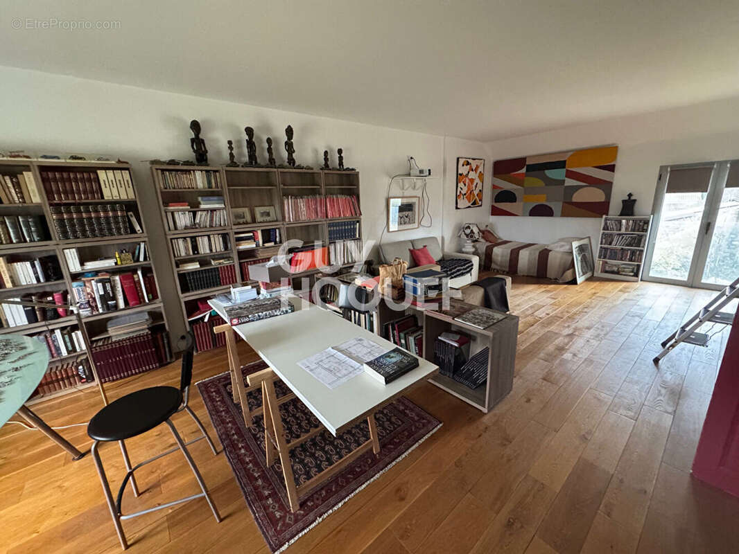 Maison à VILLETHIERRY