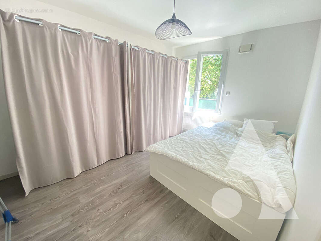 Appartement Crepy En Valois 1chambre / balcon 1 place de parking - photo 4