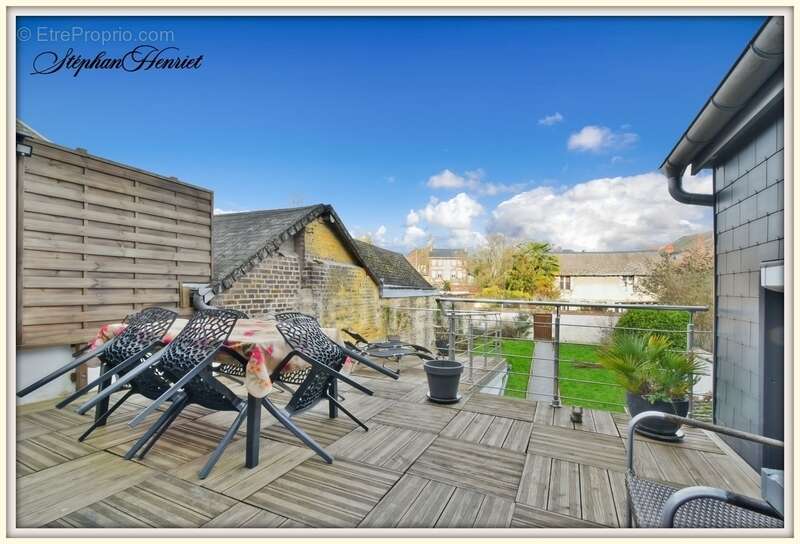 Appartement à VOUZIERS