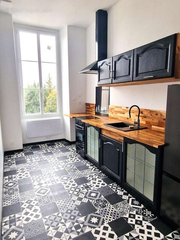 Maison à SAINT-JEAN-D&#039;ANGELY