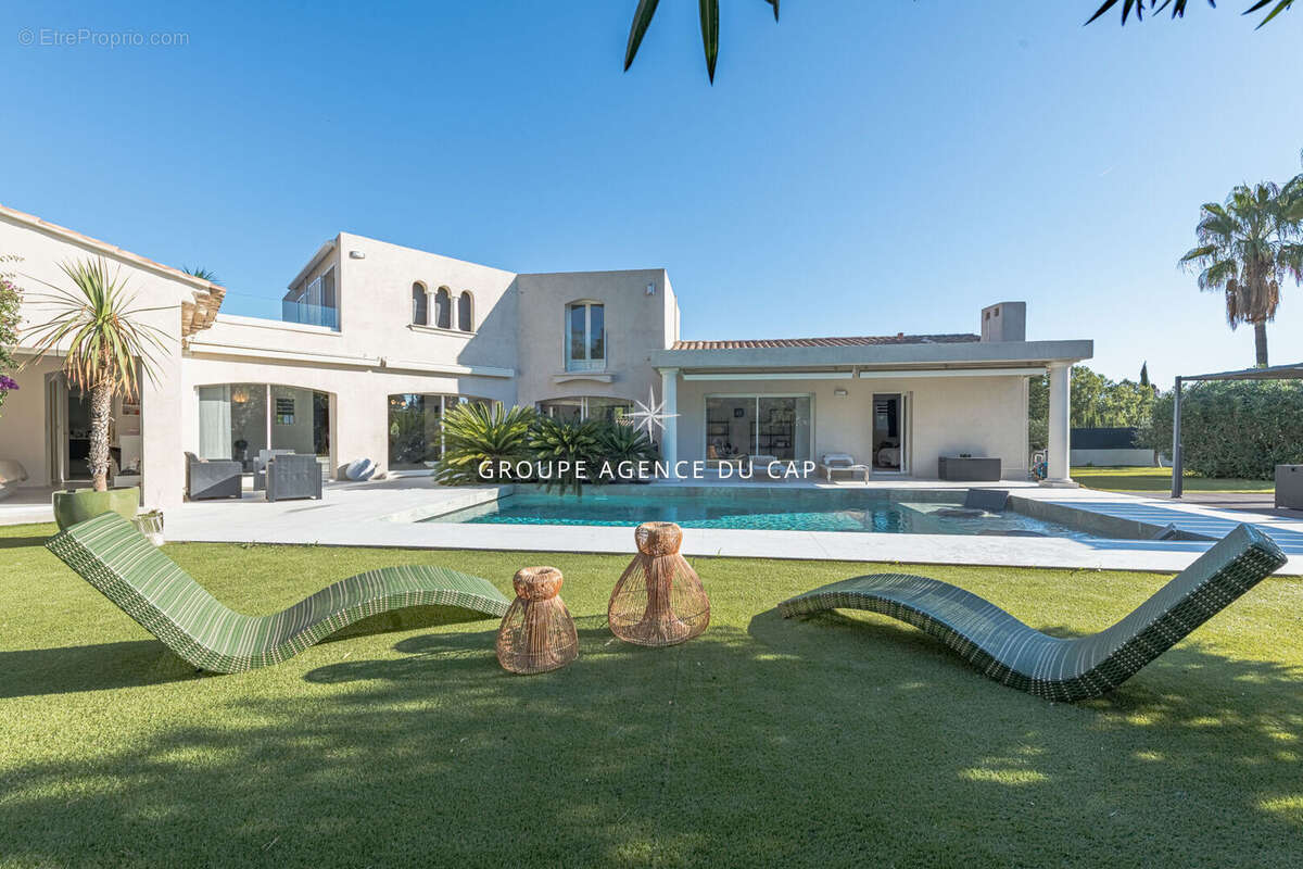 Maison à SAINT-RAPHAEL