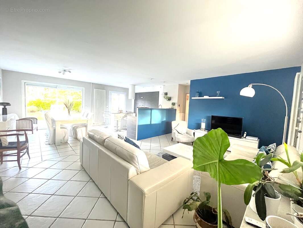 Maison à FONTENILLES