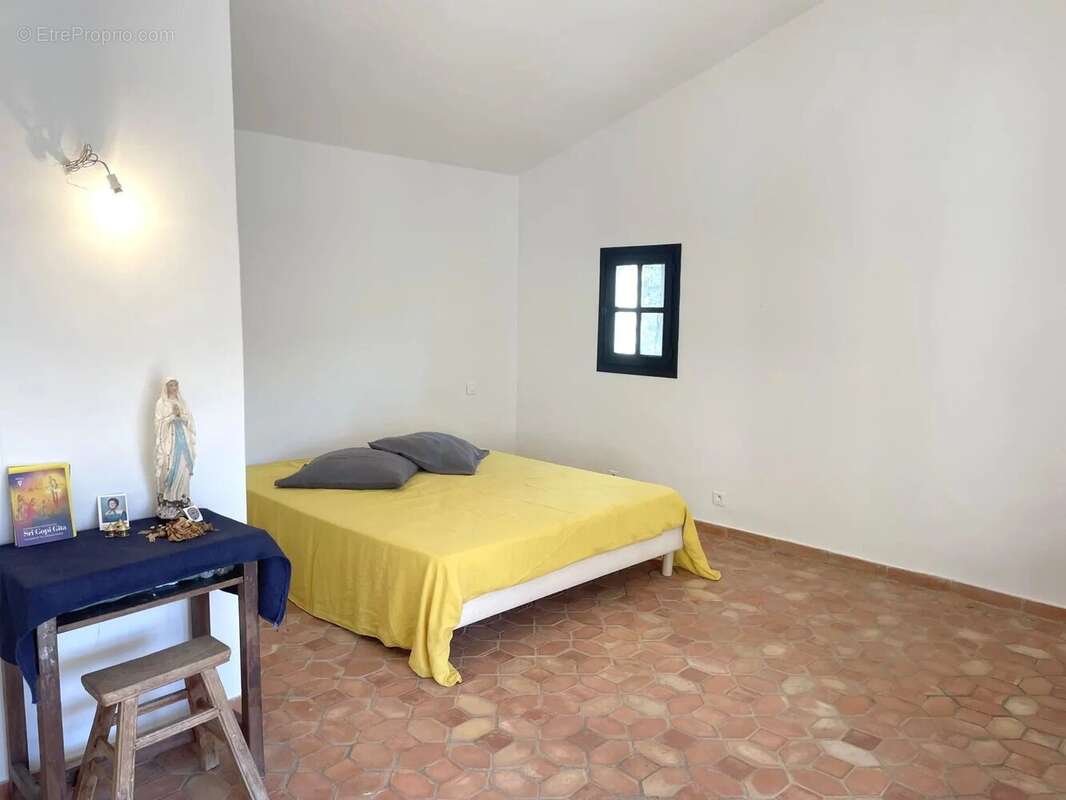 Maison à LA GARDE-FREINET