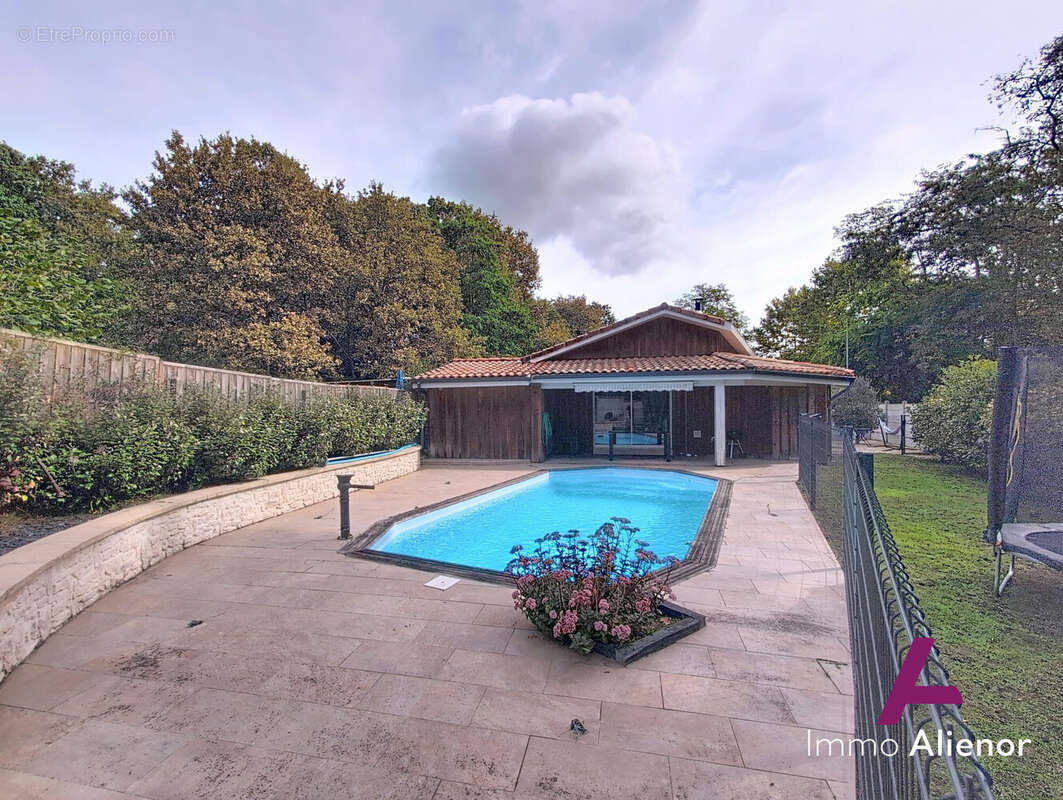 Extérieur de la maison - Maison à LE TEICH