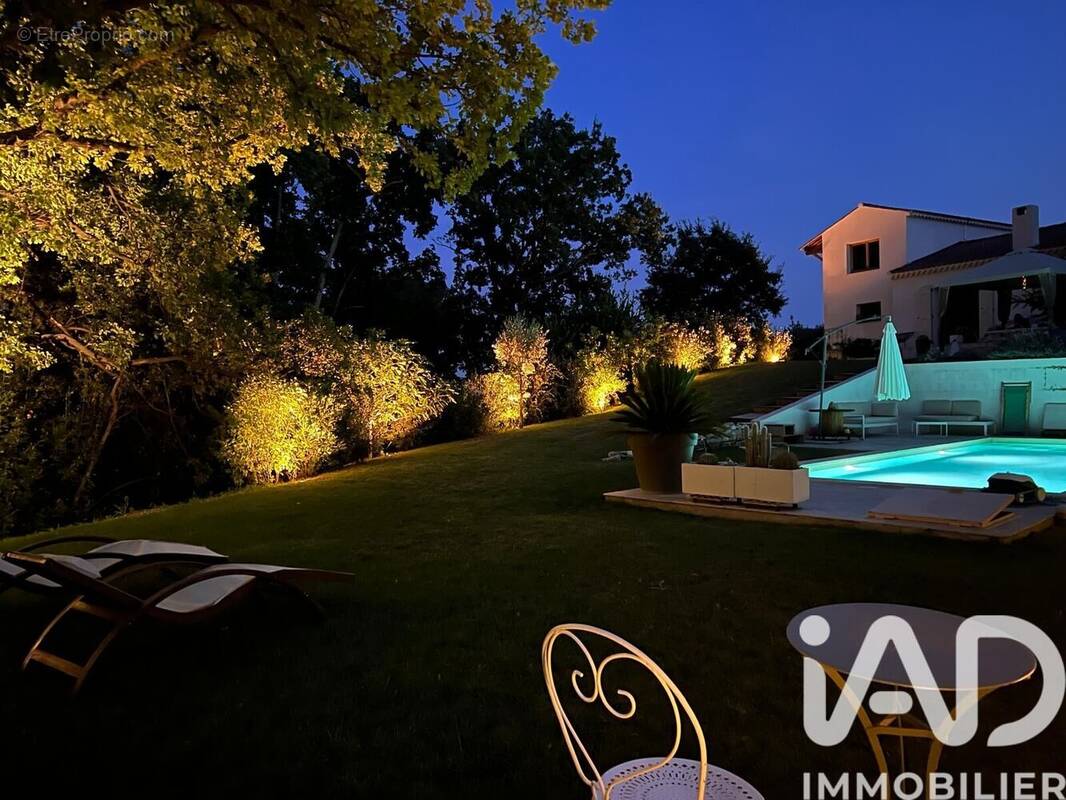 Photo 1 - Maison à AIX-EN-PROVENCE