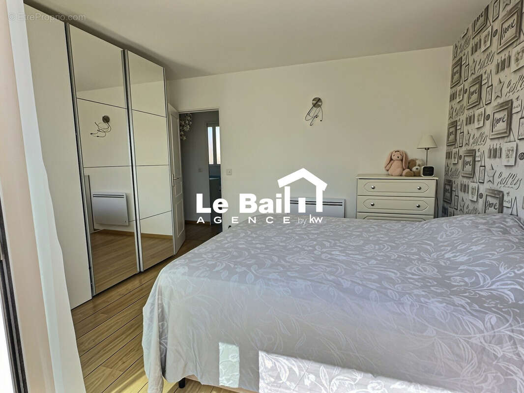 Maison 157 m² à Osny  - photo 9
