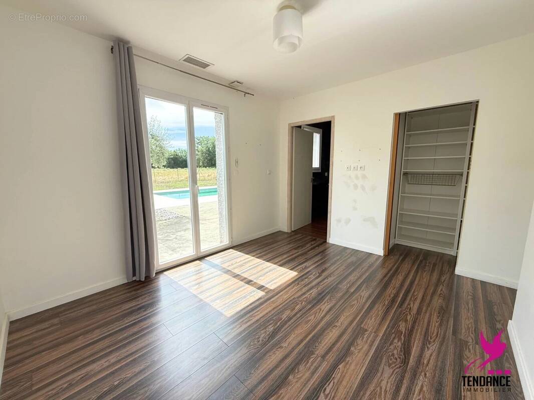 Villa T6 plain-pied : Vue Pyrénées, Piscine - photo 3