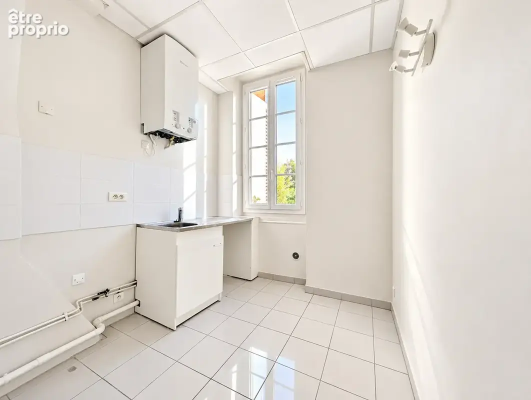 Préfecture     t3 de 59,48 m2 traversant   possibilité de faire 2 appartements - photo 4