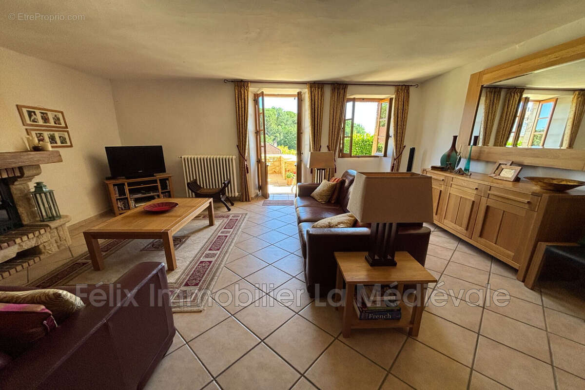 Maison 119 m² à Salignac-Eyvigues  - photo 4