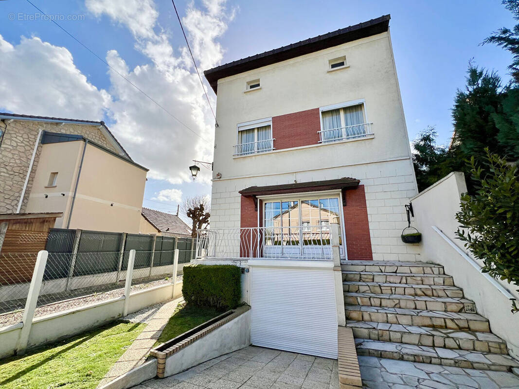 Maison à CONFLANS-SAINTE-HONORINE