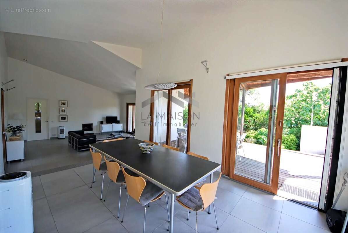 Maison à PORTO-VECCHIO