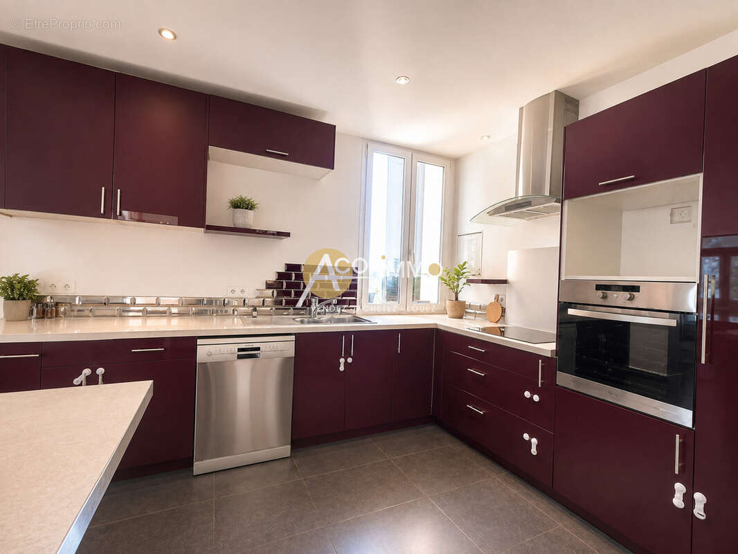 Toulon   Appartement rénové T3 de 85m2 - photo 2