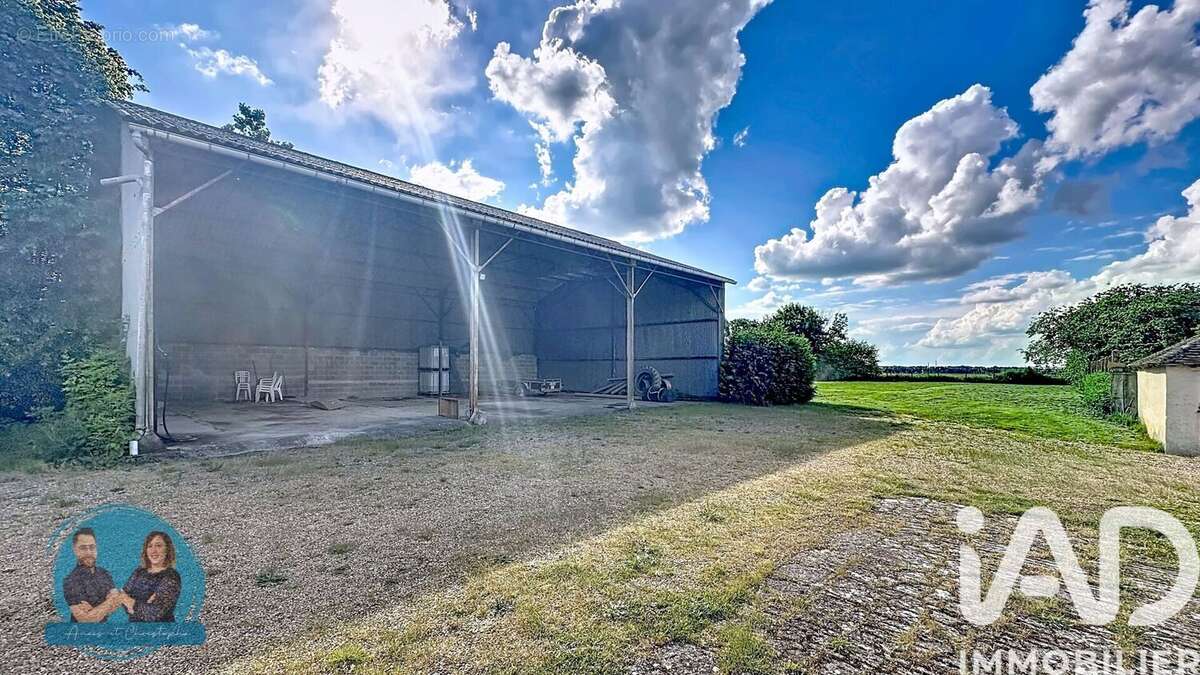 Photo 2 - Maison à TREMBLAY-LES-VILLAGES