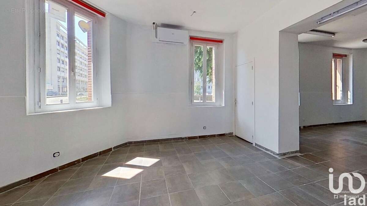 Photo 8 - Commerce à CHAMBERY