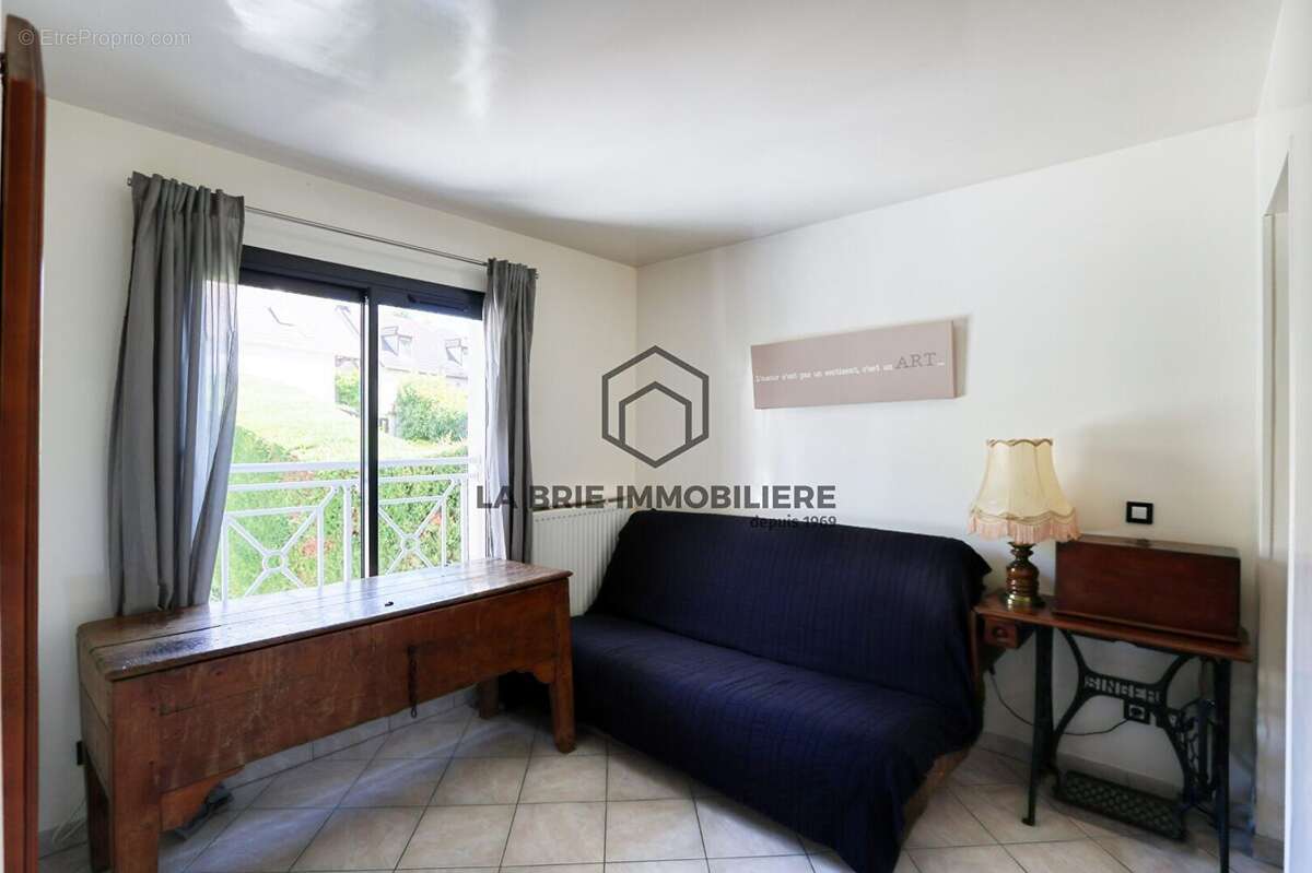 Maison 138 m² à Perigny  - photo 8