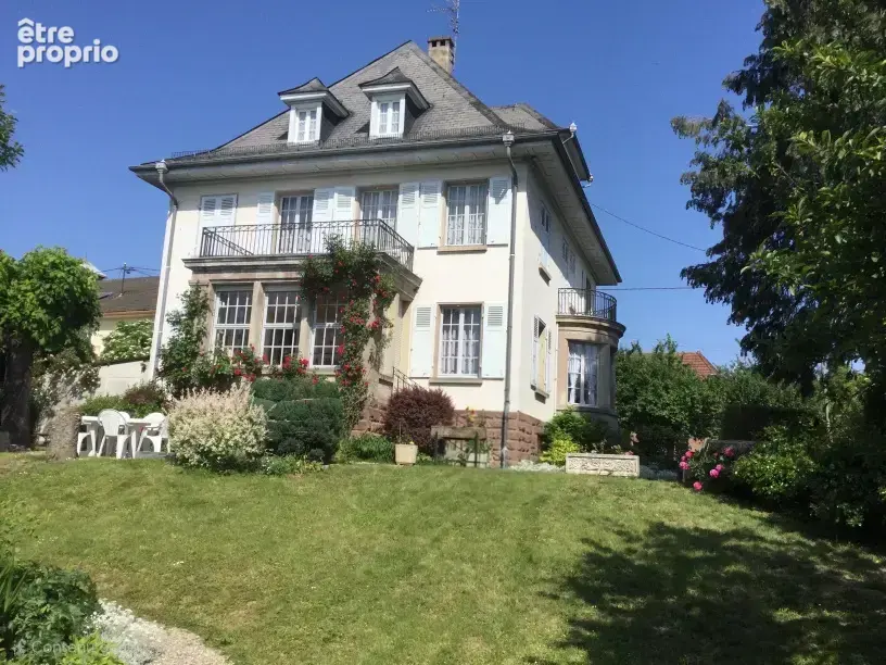 Maison à MONTREUX-VIEUX