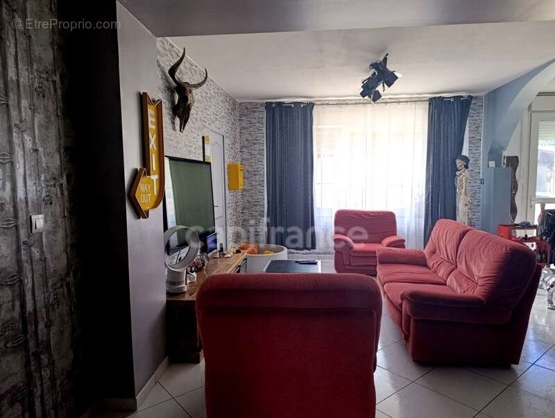 Maison à CROISILLES