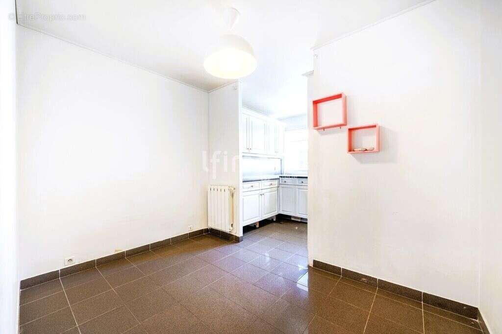 Marseille 6ème / Appartement 145m2 / 5 pièces - photo 4