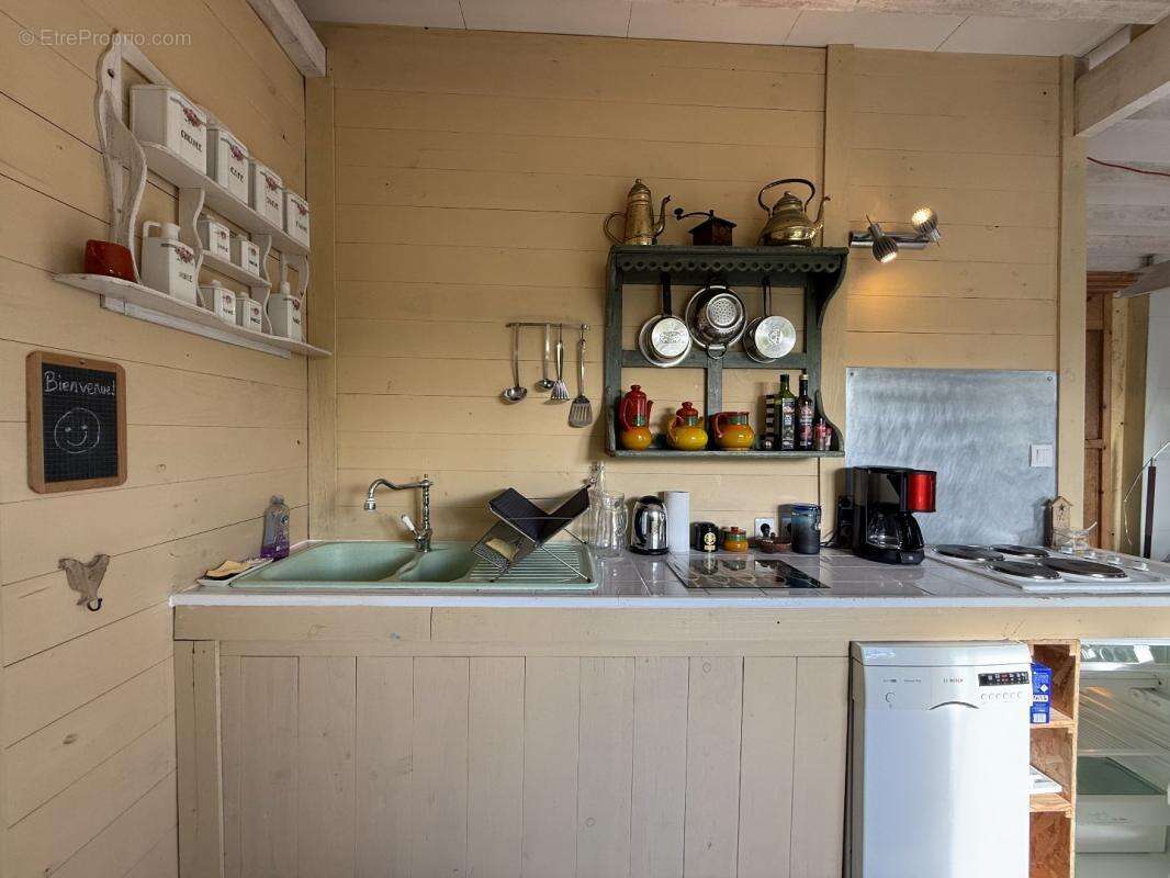 Maison à VIC-FEZENSAC