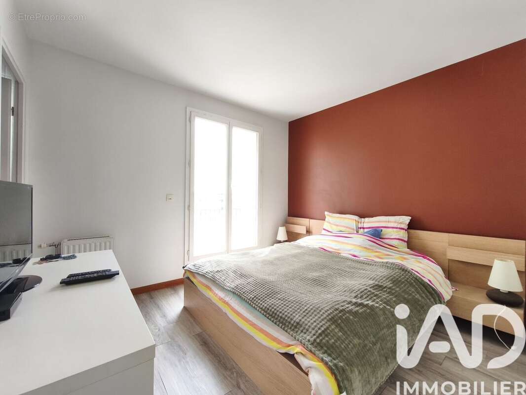 Photo 3 - Appartement à BUSSY-SAINT-GEORGES
