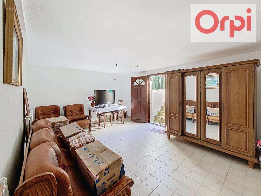 Maison à LES CLAYES-SOUS-BOIS