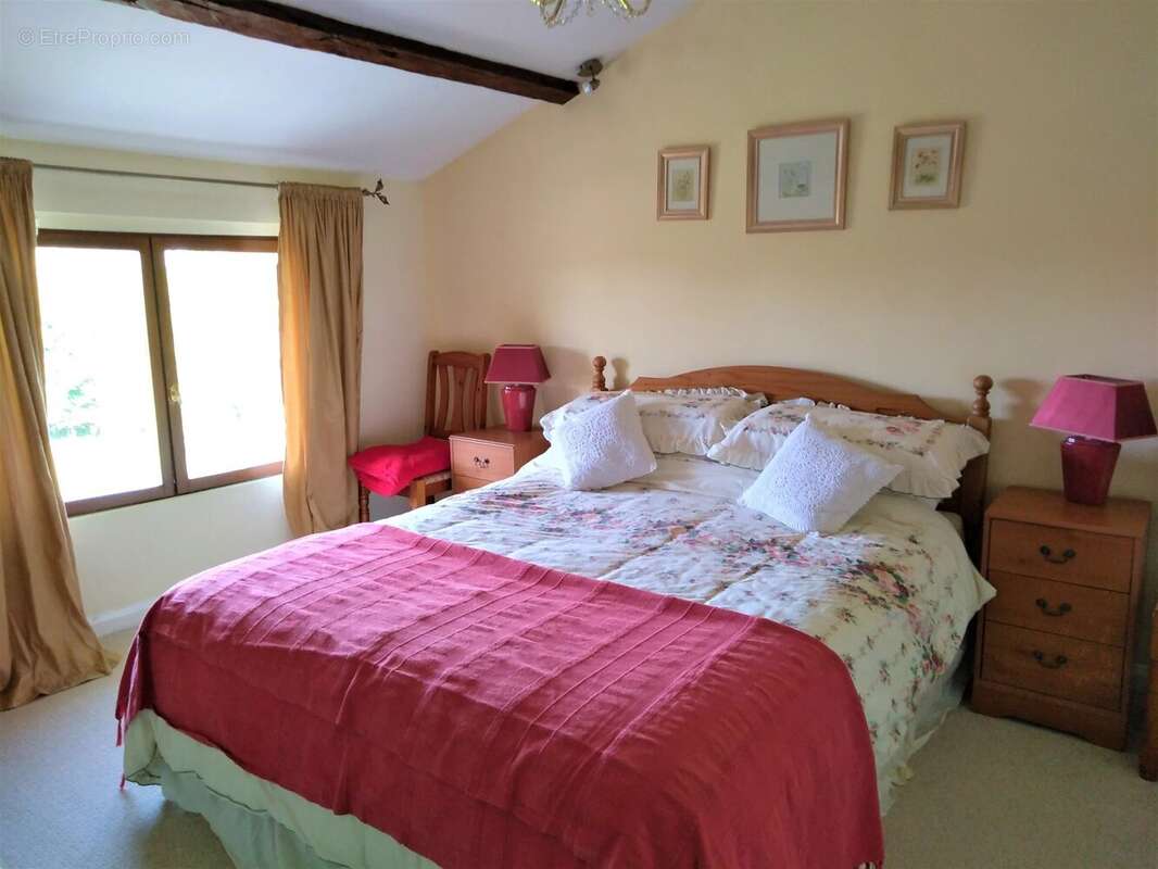 Maison à MONCOUTANT