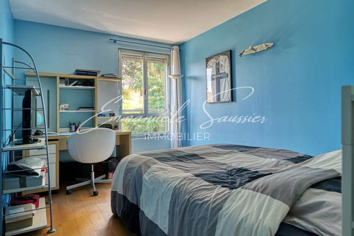 Appartement à VILLE-D'AVRAY