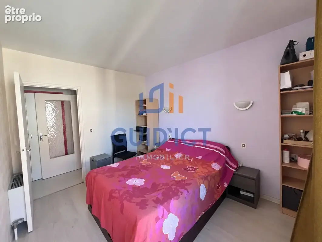 ONET-LE-CHÂTEAU   T4 traversant de 82 m2 avec balcon, garage et cave - photo 7