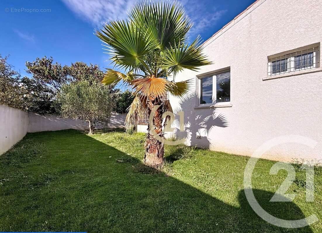 Maison à COURNONSEC