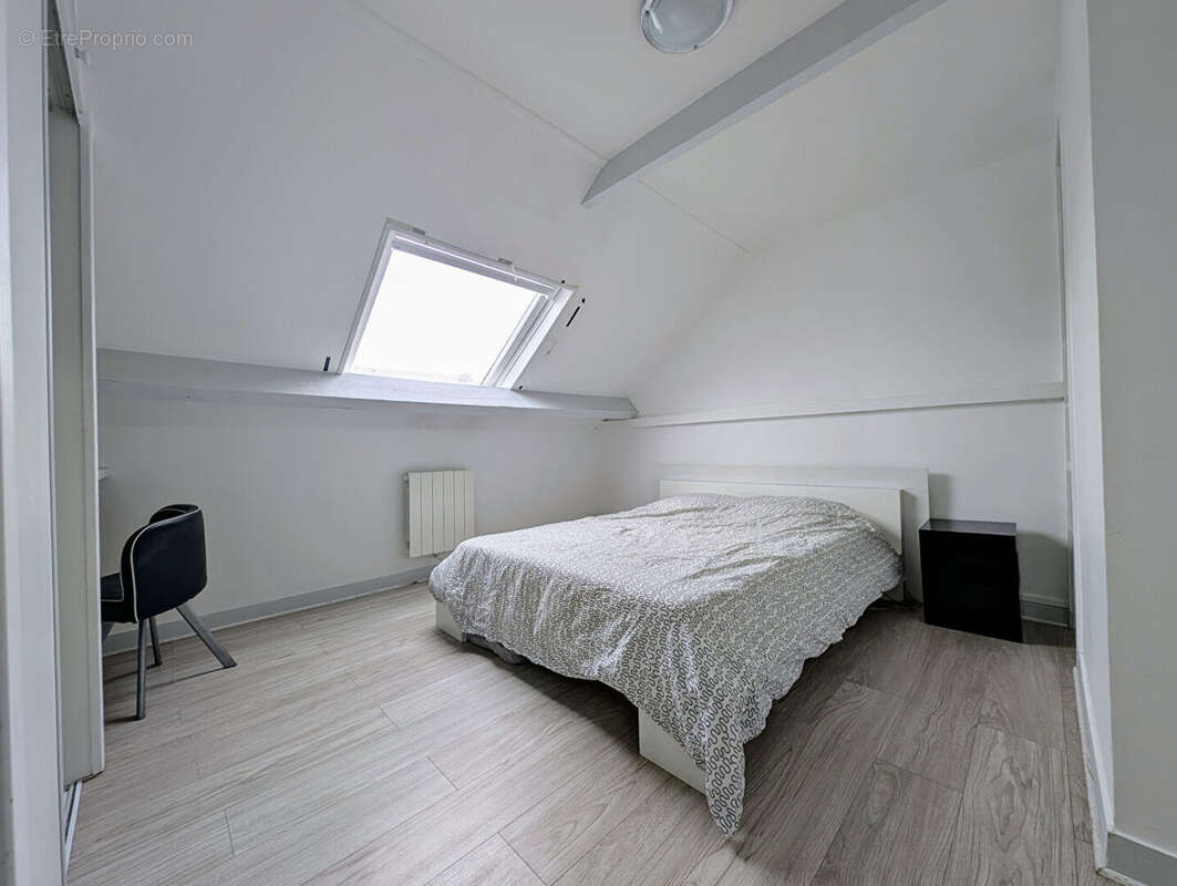 Appartement à SARTROUVILLE