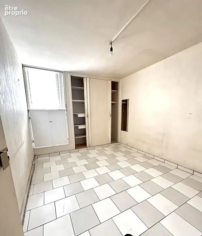 A vendre t5 duplex de 98 m2 à renover - tour anquetil 4 - les abymes - photo 7