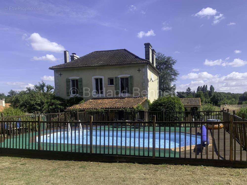 Maison à SAUZE-VAUSSAIS