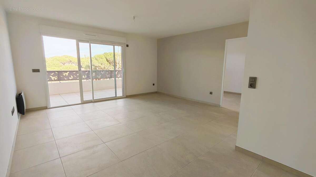 Appartement à FREJUS