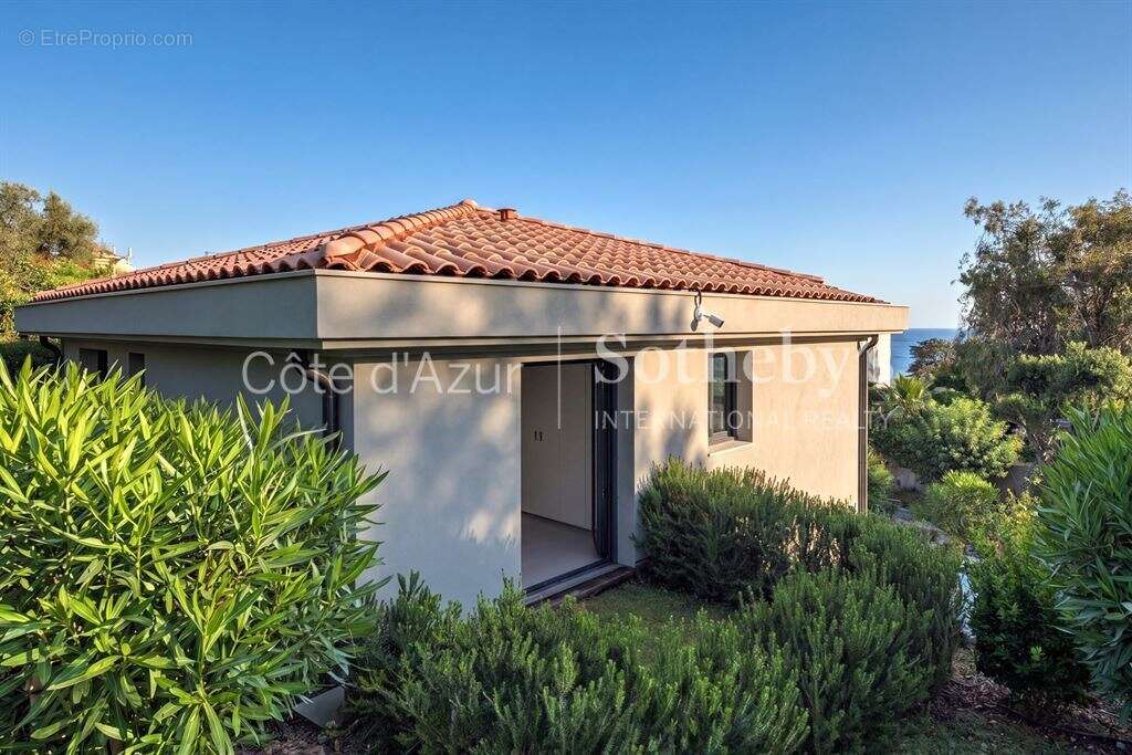 Appartement à VALLAURIS
