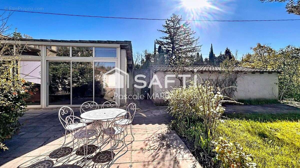 Photo 3 - Maison à L'ISLE-SUR-LA-SORGUE