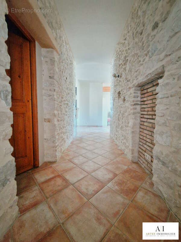 Appartement à MONTBOUCHER-SUR-JABRON