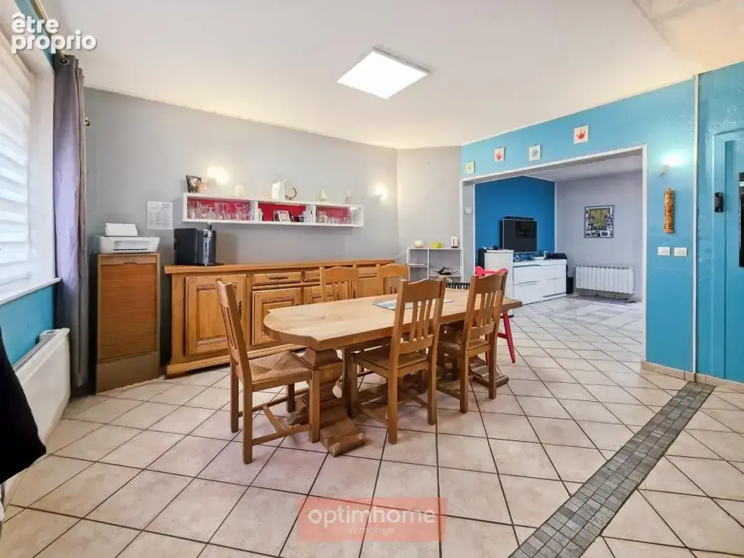 Maison de ville de 146 m² – 4 chambres – bureau – cour et jardin - photo 4