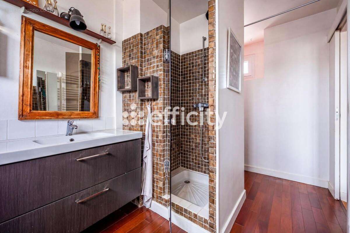 Appartement à PARIS-15E