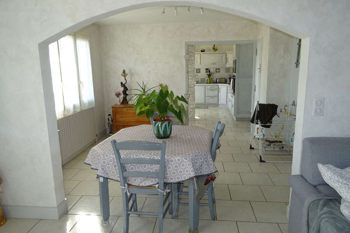 Maison à CHAPELLE-ROYALE